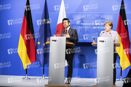 Pressekonferenz von Angela Merkel und Shinzo Abe in Hannover