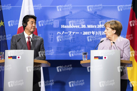 Pressekonferenz von Angela Merkel und Shinzo Abe in Hannover