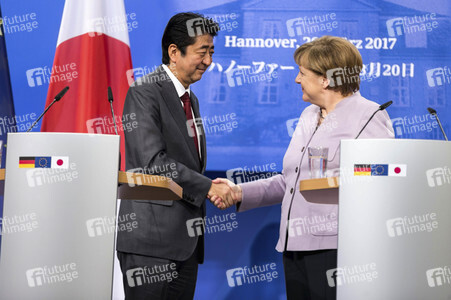 Pressekonferenz von Angela Merkel und Shinzo Abe in Hannover