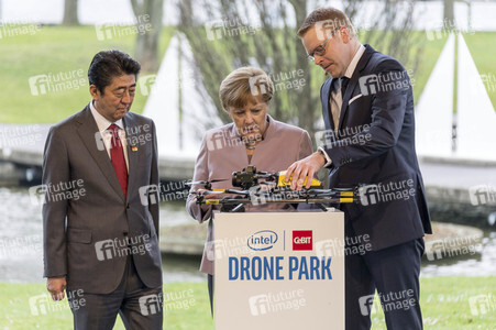 CeBIT Rundgang der Bundeskanzlerin Merkel in Hannover