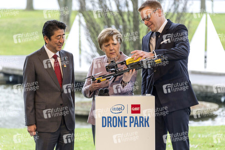CeBIT Rundgang der Bundeskanzlerin Merkel in Hannover