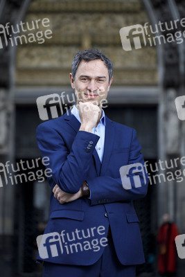 Exklusives Photoshooting mit Daniele Ganser in Köln