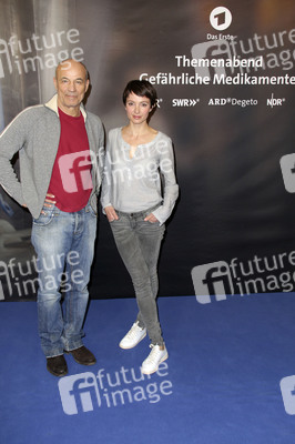 Photocall 'Gefährliche Medikamente' in Hamburg