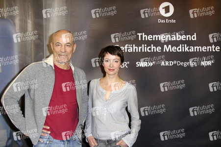 Photocall 'Gefährliche Medikamente' in Hamburg