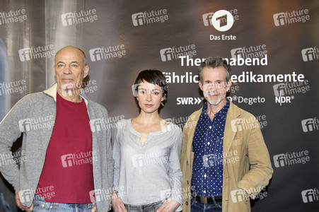 Photocall 'Gefährliche Medikamente' in Hamburg