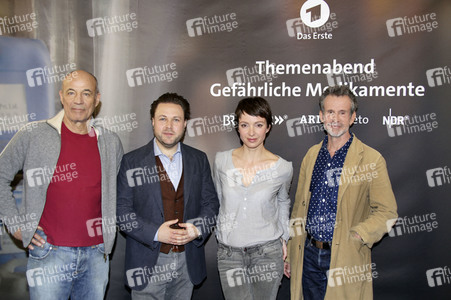 Photocall 'Gefährliche Medikamente' in Hamburg