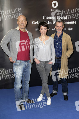 Photocall 'Gefährliche Medikamente' in Hamburg