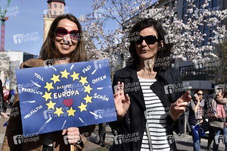 'Pulse of Europe' Kundgebung in Frankfurt