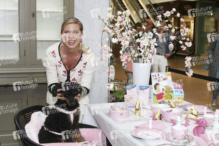 Charity Aktion 'The Perfect Easter Table' in Hamburg