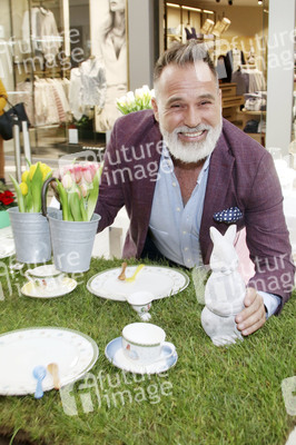 Charity Aktion 'The Perfect Easter Table' in Hamburg