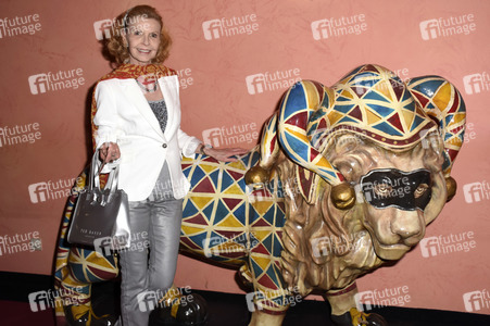 Theaterpremiere 'Anderthalb Stunden zu spät' in München