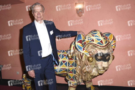 Theaterpremiere 'Anderthalb Stunden zu spät' in München