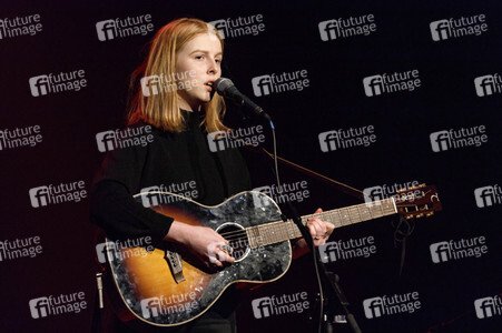 Konzert von Fenne Lily in Köln