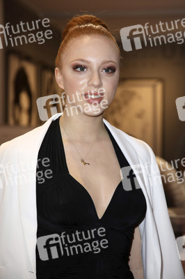 Anna Ermakova auf der Beauty Messe in Düsseldorf