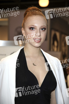 Anna Ermakova auf der Beauty Messe in Düsseldorf