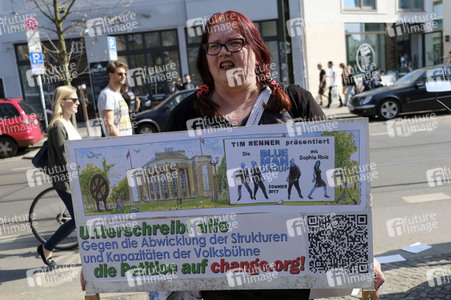 Demonstration gegen die Umstrukturierung der Berliner Volksbühne
