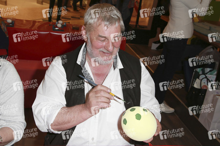 Charity Aktion 'The Perfect Easter Table' in Hamburg