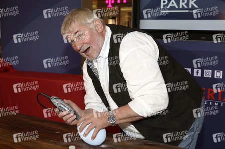 Charity Aktion 'The Perfect Easter Table' in Hamburg