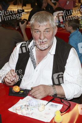 Charity Aktion 'The Perfect Easter Table' in Hamburg