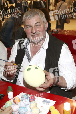 Charity Aktion 'The Perfect Easter Table' in Hamburg