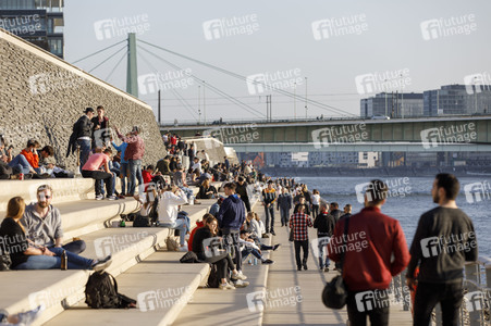 Am Rheinboulevard in Köln