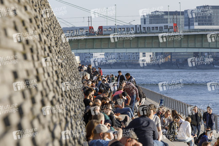 Am Rheinboulevard in Köln