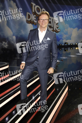 Fototermin bei der TV Überraschungsshow zum 75. Geburtstag von Frank Elstner in Berlin