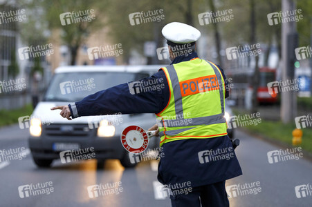 Symbolfoto Verkehrskontrolle