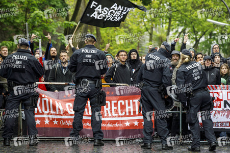 Linke und rechte Demonstrationen in Köln