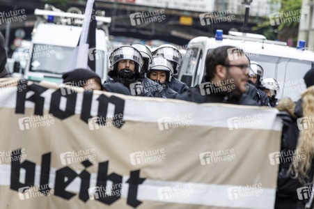 Linke und rechte Demonstrationen in Köln