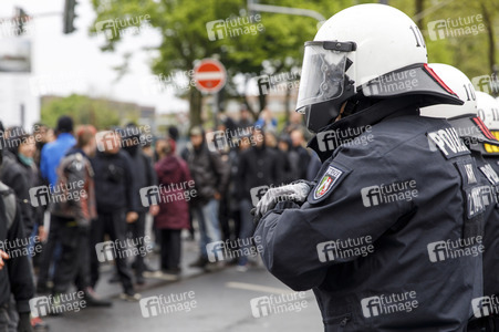 Linke und rechte Demonstrationen in Köln