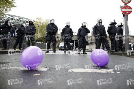Demonstrationen gegen den AfD Bundesparteitag in Köln