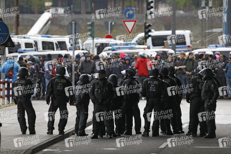 Demonstrationen gegen den AfD Bundesparteitag in Köln