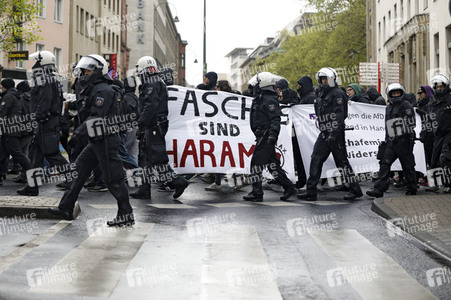 Demonstrationen gegen den AfD Bundesparteitag in Köln