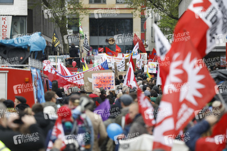 Demonstrationen gegen den AfD Bundesparteitag in Köln