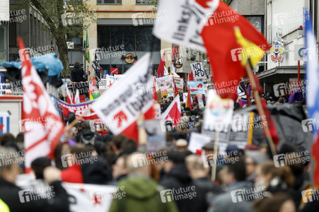 Demonstrationen gegen den AfD Bundesparteitag in Köln