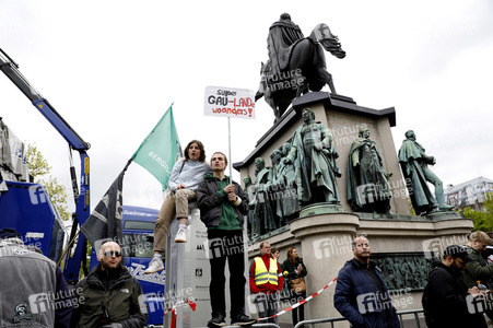 Demonstrationen gegen den AfD Bundesparteitag in Köln
