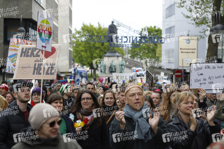 Demonstrationen gegen den AfD Bundesparteitag in Köln
