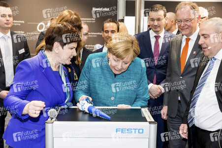 Eröffnungsrundgang der Bundeskanzelerin auf der Hannover Messe 2017