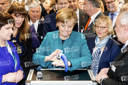 Eröffnungsrundgang der Bundeskanzelerin auf der Hannover Messe 2017