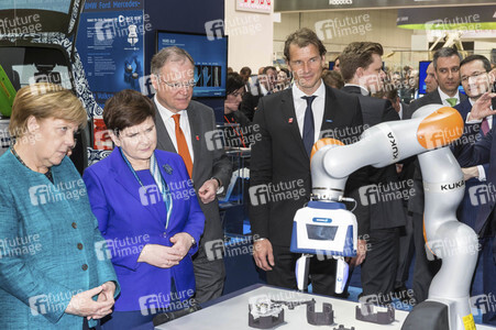 Eröffnungsrundgang der Bundeskanzelerin auf der Hannover Messe 2017