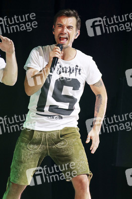 Liveshow 'Das große Schlagerfest - Die Party des Jahres' in Kiel