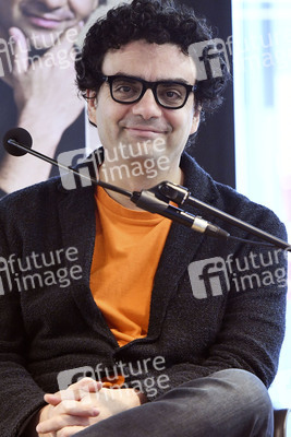 Buchpräsentation 'Lebenskünstler' von Rolando Villazon in Köln