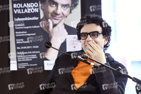 Buchpräsentation 'Lebenskünstler' von Rolando Villazon in Köln