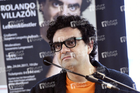 Buchpräsentation 'Lebenskünstler' von Rolando Villazon in Köln