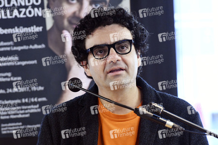 Buchpräsentation 'Lebenskünstler' von Rolando Villazon in Köln
