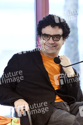 Buchpräsentation 'Lebenskünstler' von Rolando Villazon in Köln