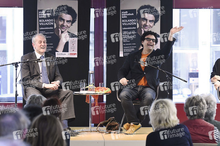 Buchpräsentation 'Lebenskünstler' von Rolando Villazon in Köln