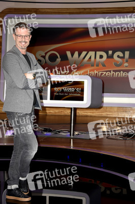 Fototermin zur Quizshow 'So war's! Das Quiz der Jahrzehnte' in Ismaning