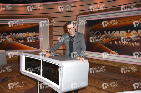 Fototermin zur Quizshow 'So war's! Das Quiz der Jahrzehnte' in Ismaning